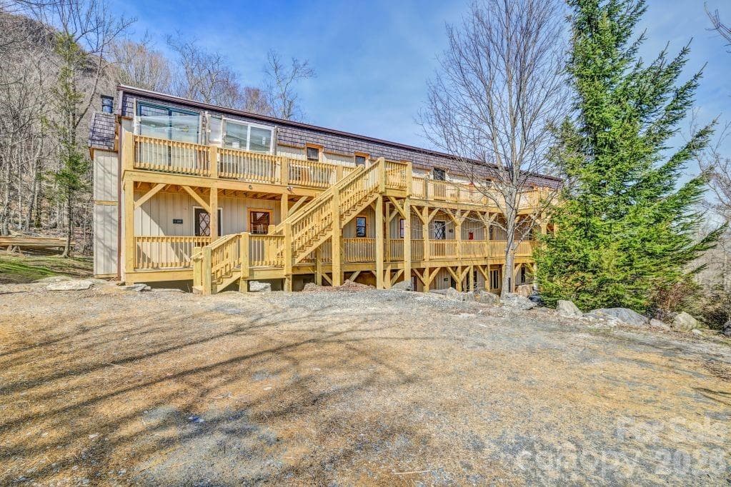 Condominium at Beech Mountain, photo 2 of 28