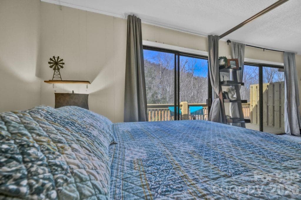 Condominium at Beech Mountain, photo 21 of 28
