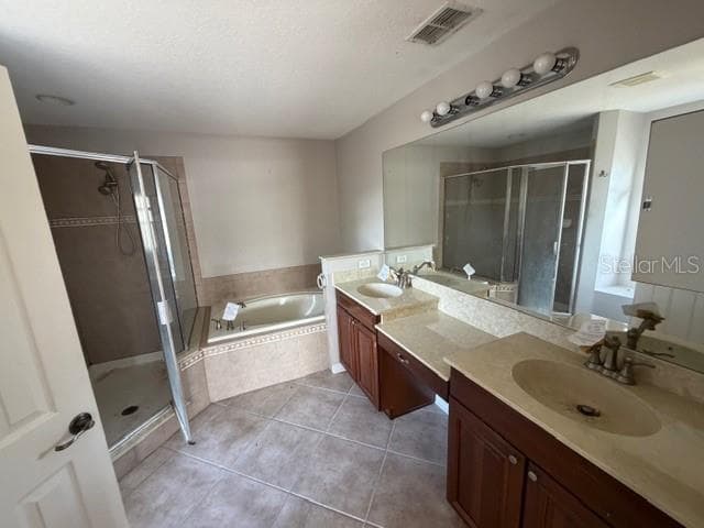 Single Family Residence at 3734 MOON DANCER PL, ST CLOUD, photo 7 of 9