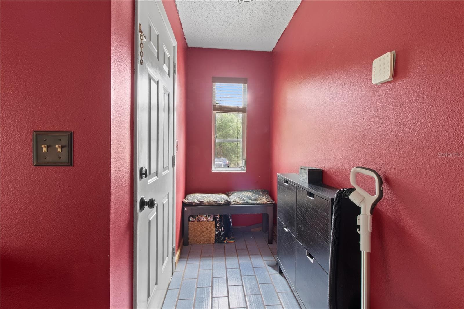 Single Family Residence at 1143 MEYERS RD, VENICE, photo 3 of 59