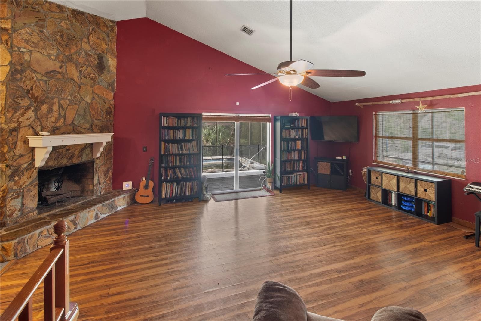 Single Family Residence at 1143 MEYERS RD, VENICE, photo 7 of 59