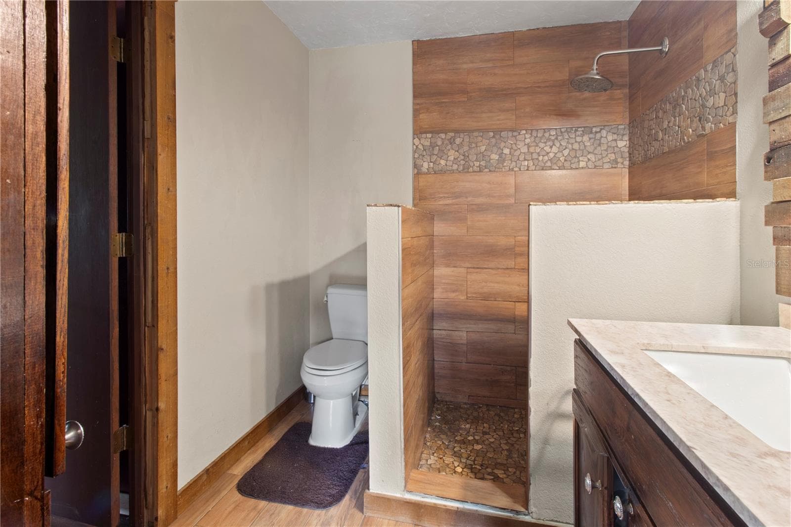 Single Family Residence at 1143 MEYERS RD, VENICE, photo 21 of 59
