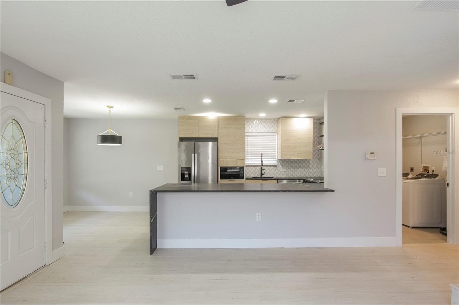 Single Family Residence at 822 POLK ST, ORLANDO, photo 5 of 32