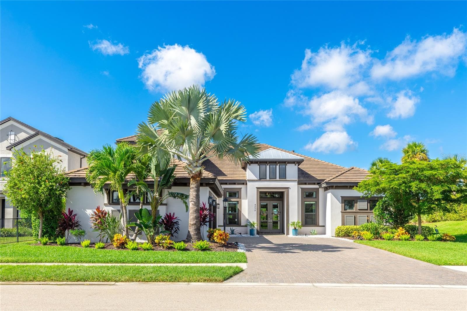 Single Family Residence at 8232 SUMMER NIGHT RD, SARASOTA, photo 2 of 83