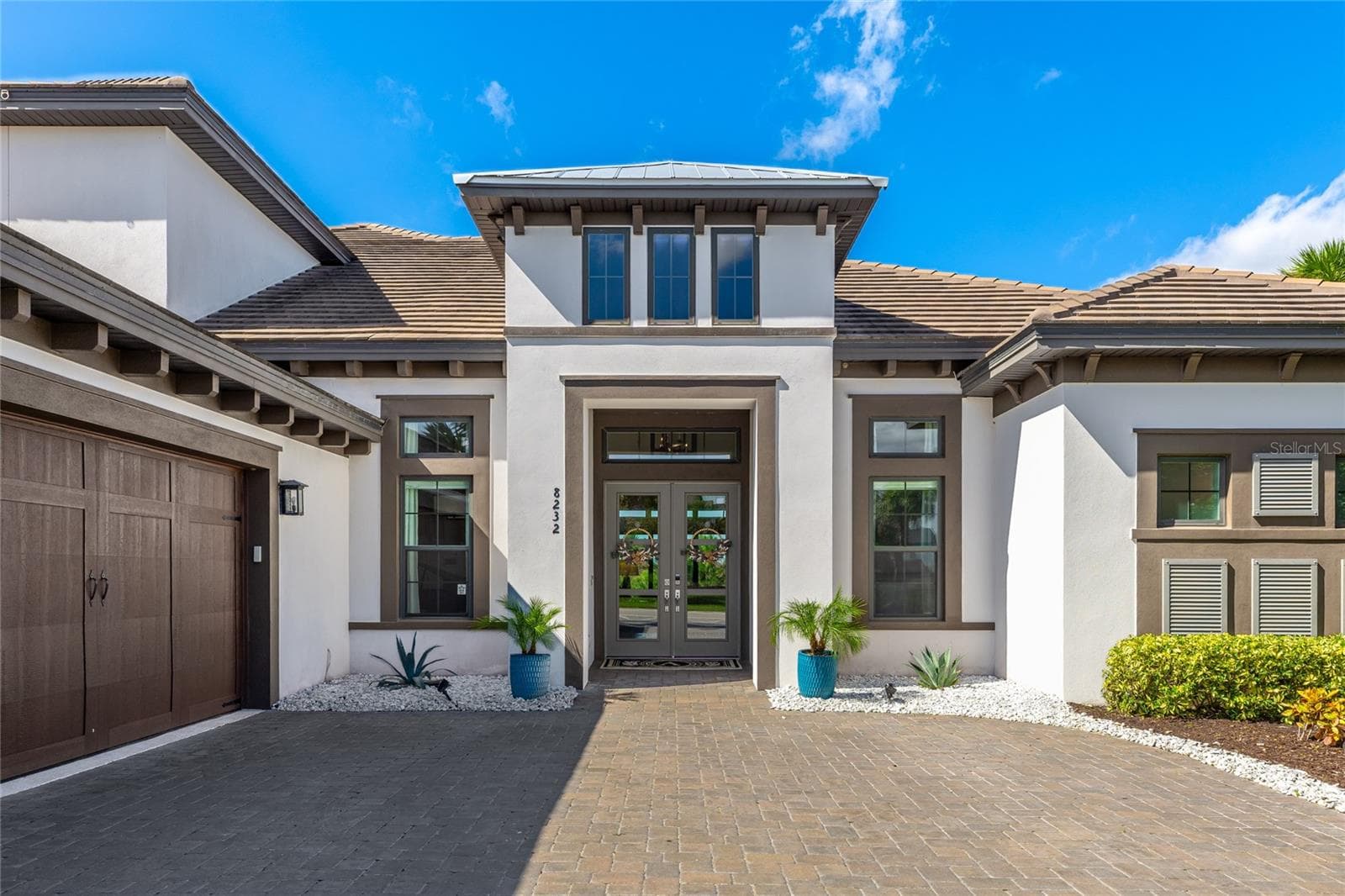 Single Family Residence at 8232 SUMMER NIGHT RD, SARASOTA, photo 3 of 83