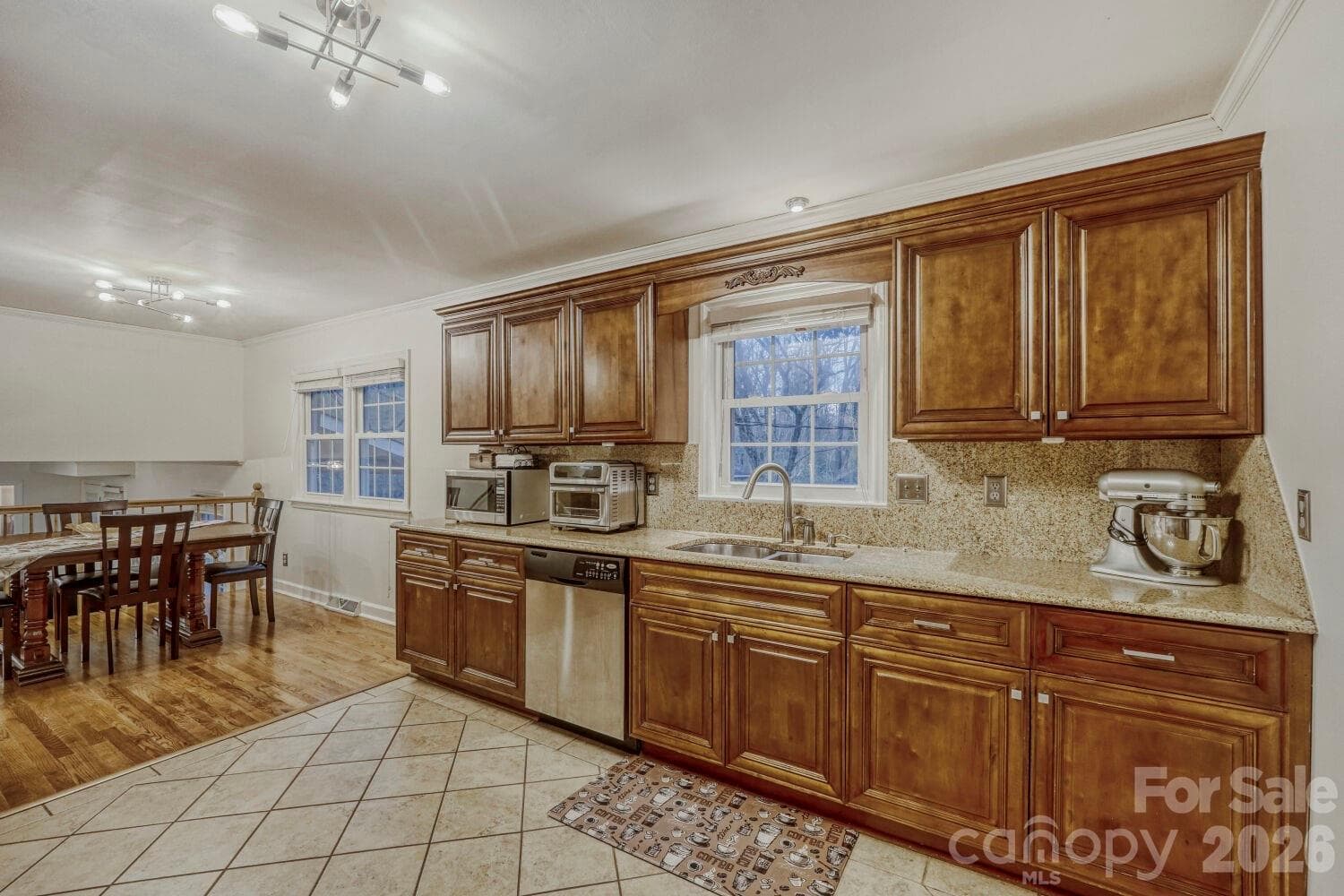 Single Family Residence at 1315 Shady Bluff Drive, Charlotte, photo 10 of 34