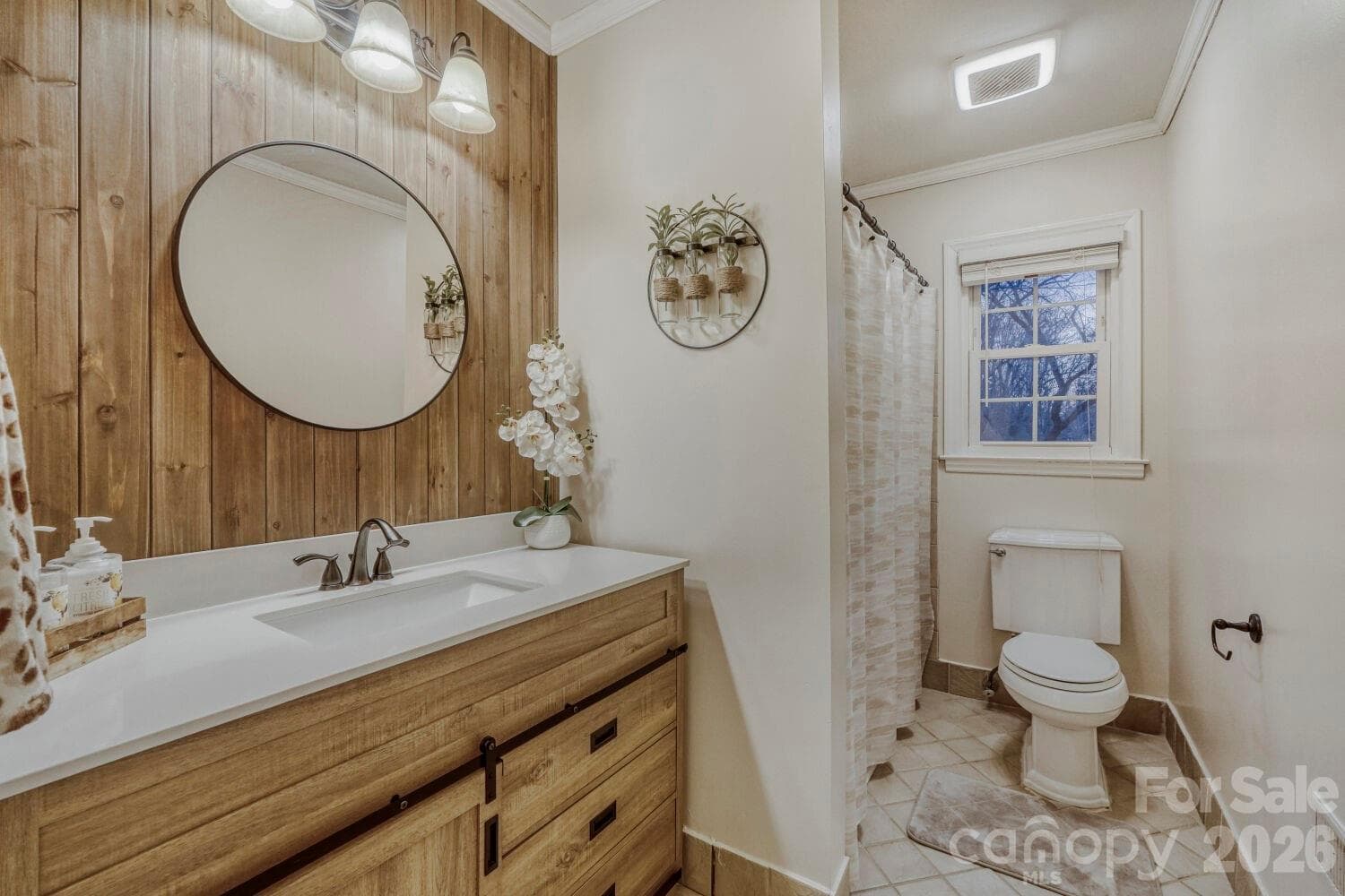 Single Family Residence at 1315 Shady Bluff Drive, Charlotte, photo 23 of 34