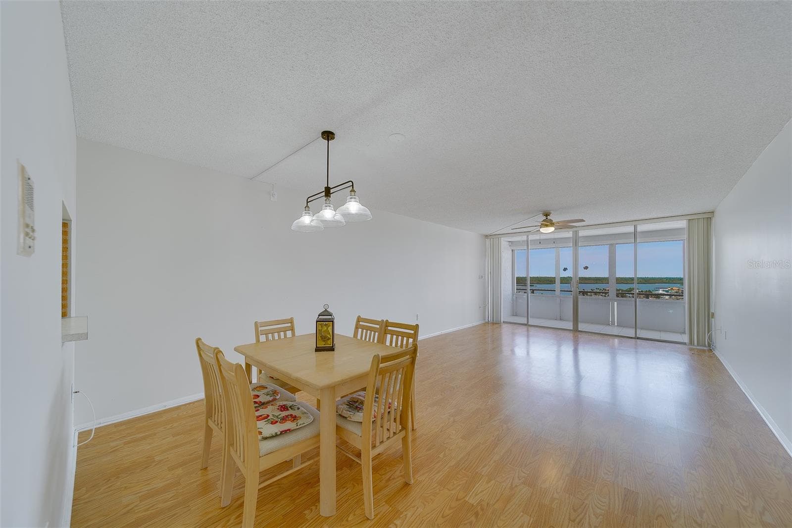Condominium at 17920 GULF BLVD #1408, REDINGTON SHORES, photo 9 of 51