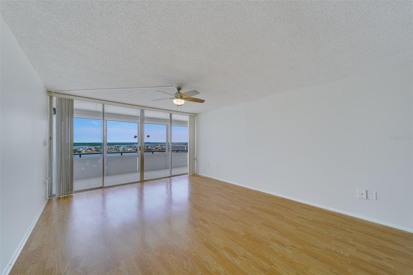 Condominium at 17920 GULF BLVD #1408, REDINGTON SHORES, photo 11 of 51