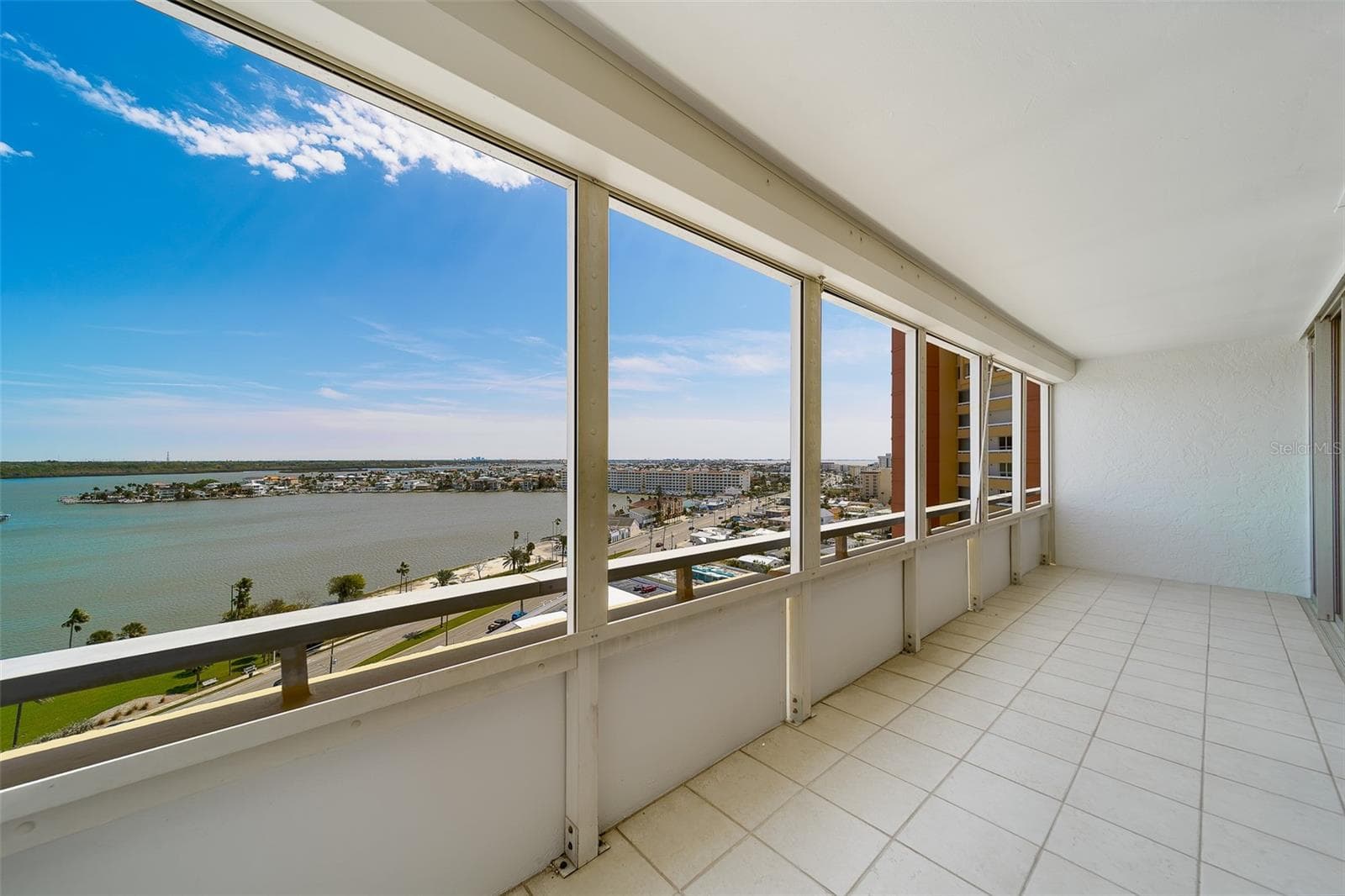 Condominium at 17920 GULF BLVD #1408, REDINGTON SHORES, photo 23 of 51