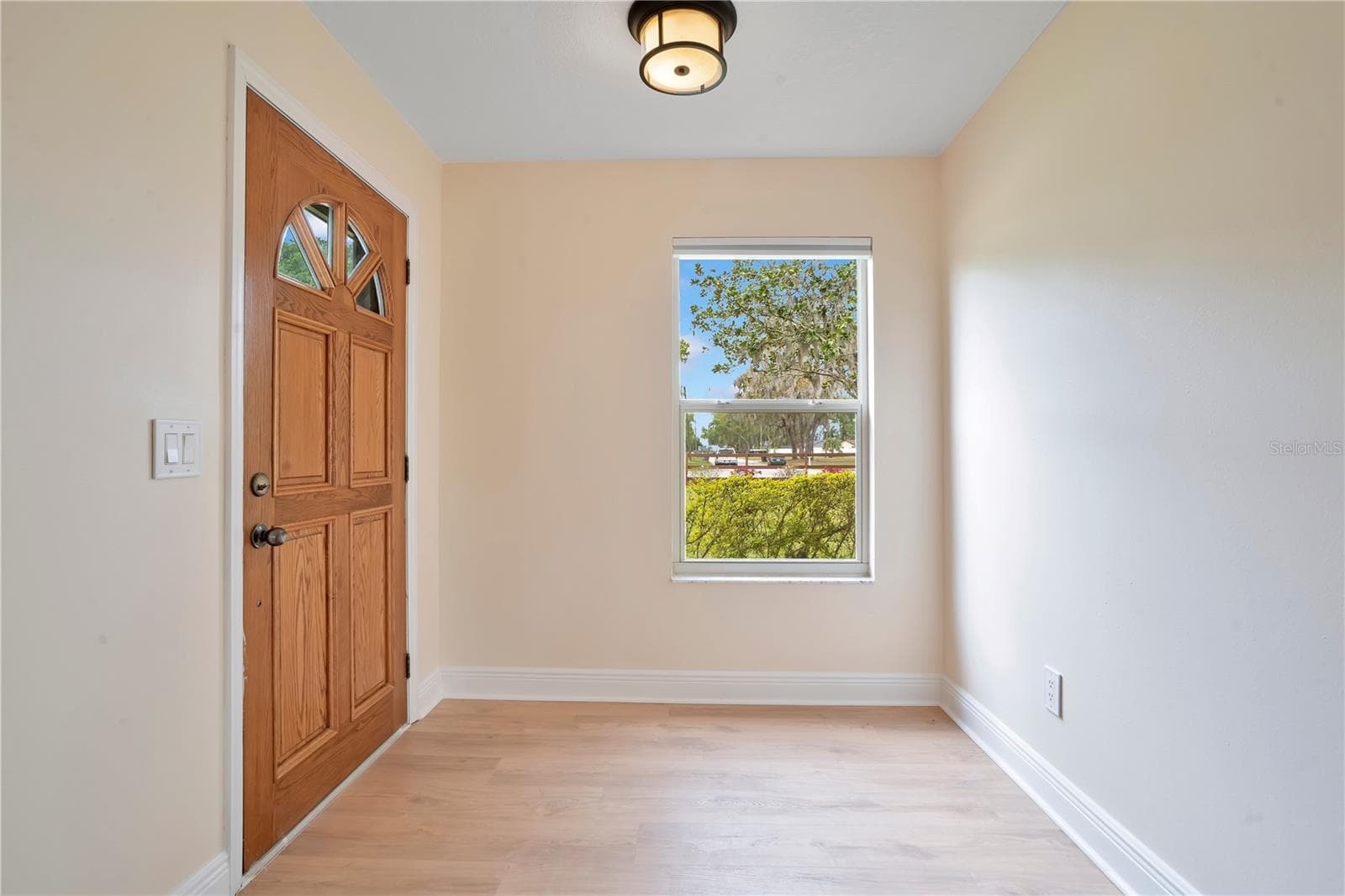 Front door - foyer - 1401 BUELL CT, PLANT CITY