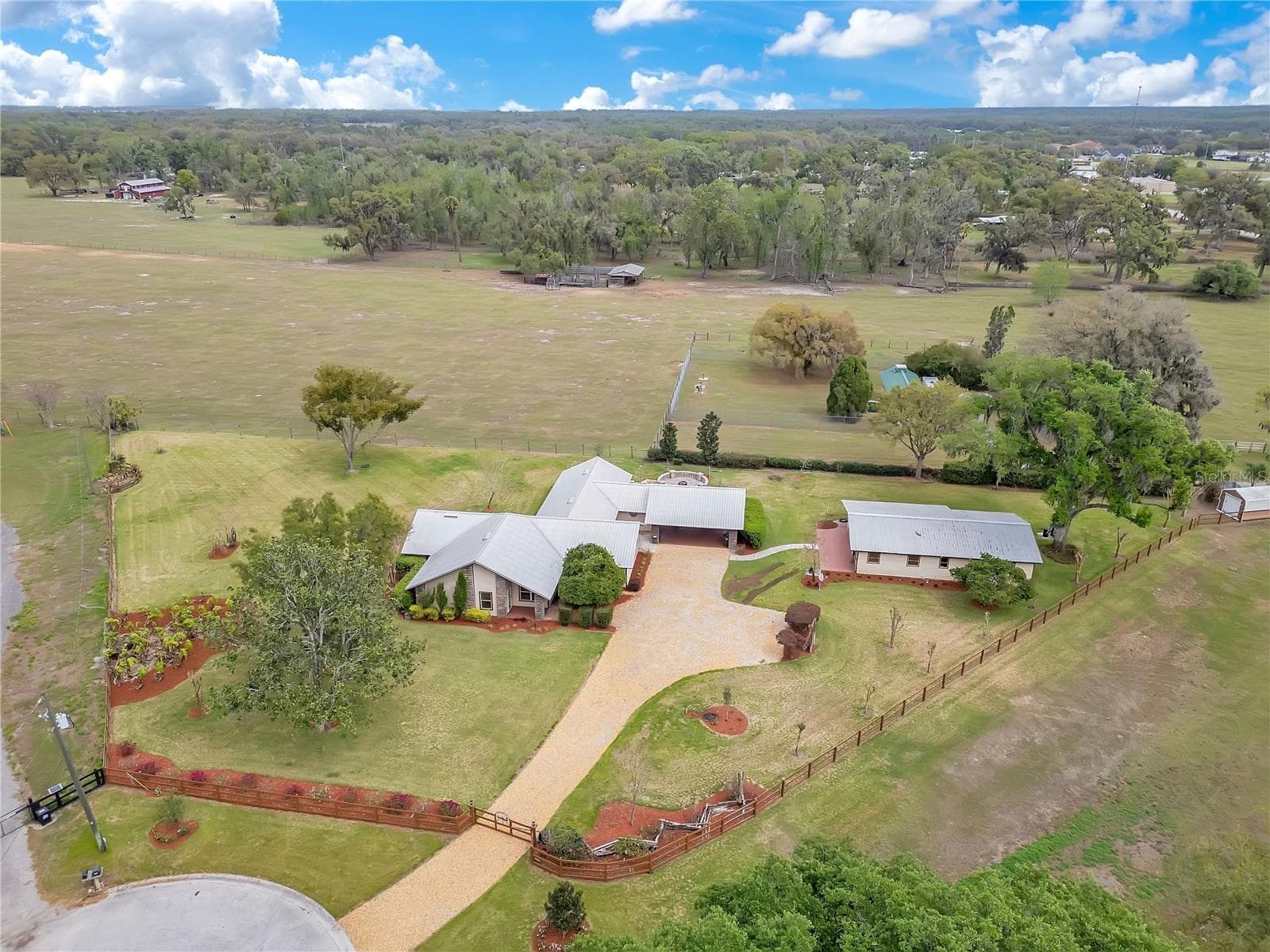Aerial view - 1401 BUELL CT, PLANT CITY