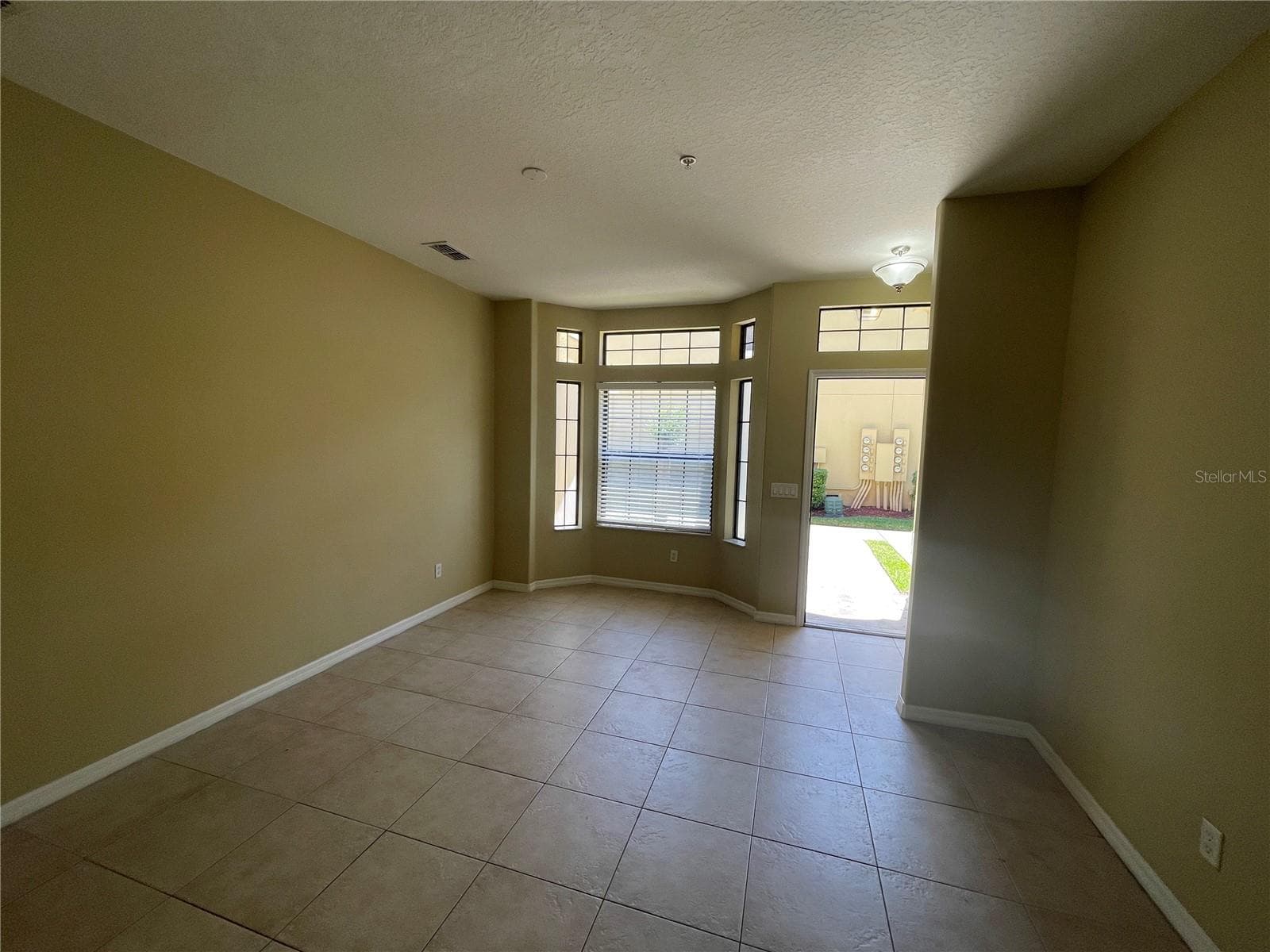 Townhouse at 6007 SCOTCHWOOD GLN #32, ORLANDO, photo 4 of 35