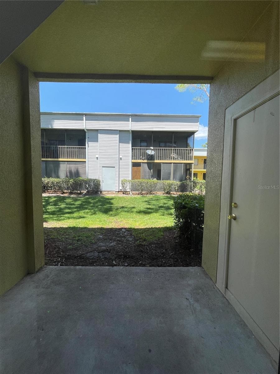 Townhouse at 6007 SCOTCHWOOD GLN #32, ORLANDO, photo 7 of 35