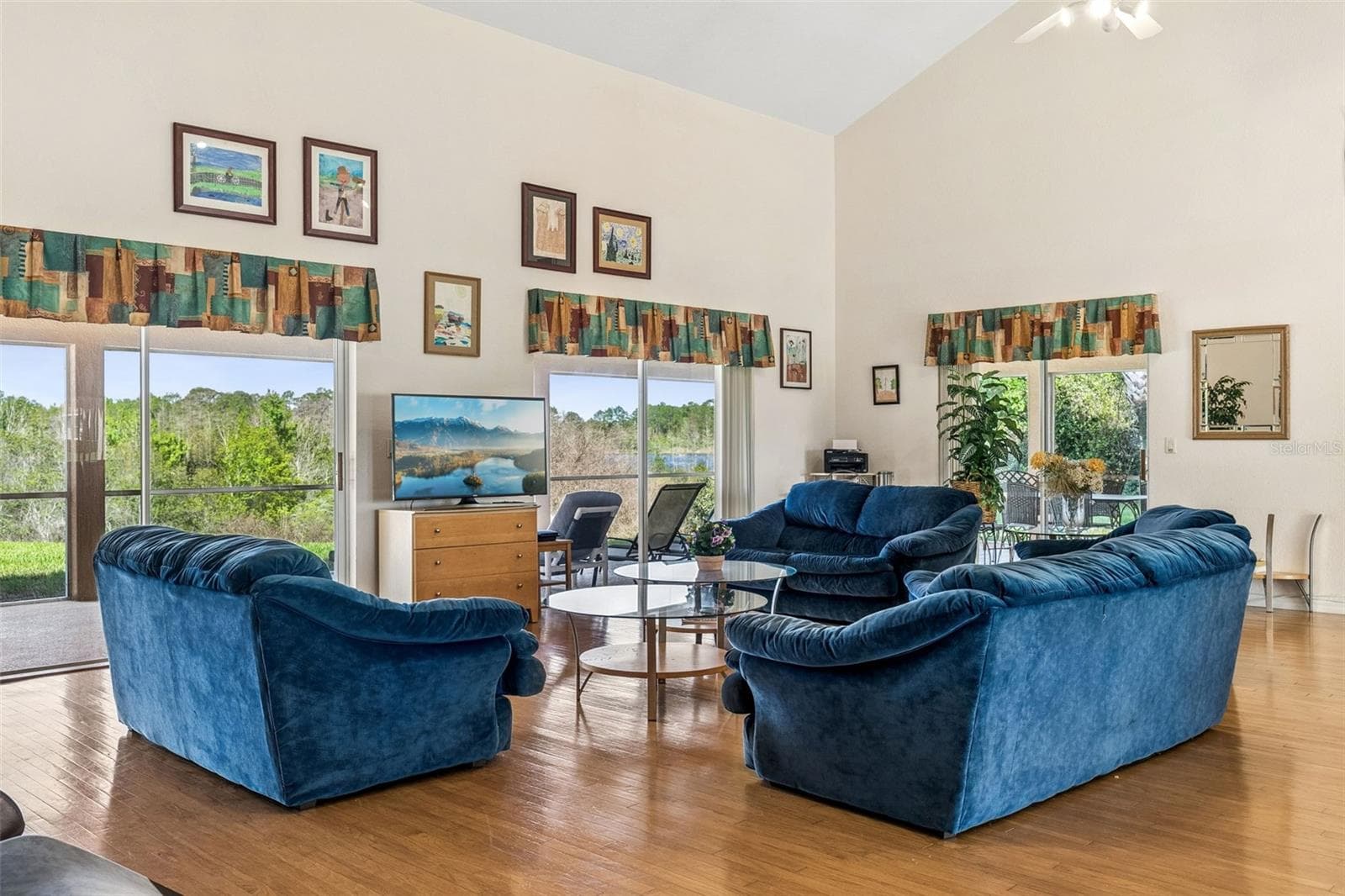Single Family Residence at 12811 BELLERIVE DR, CLERMONT, photo 6 of 38