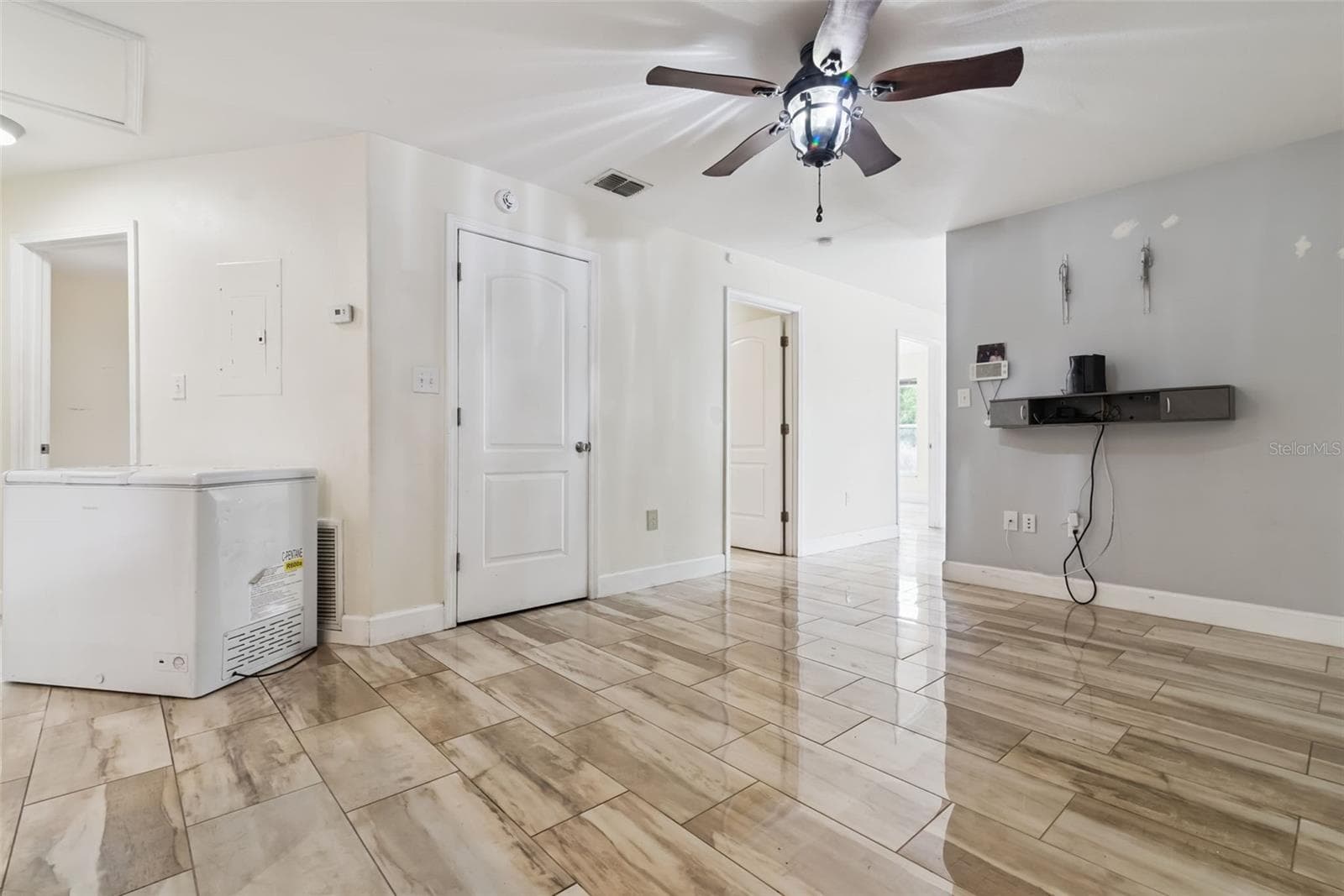 Single Family Residence at 2260 DOLARWAY ST, SANFORD, photo 5 of 20