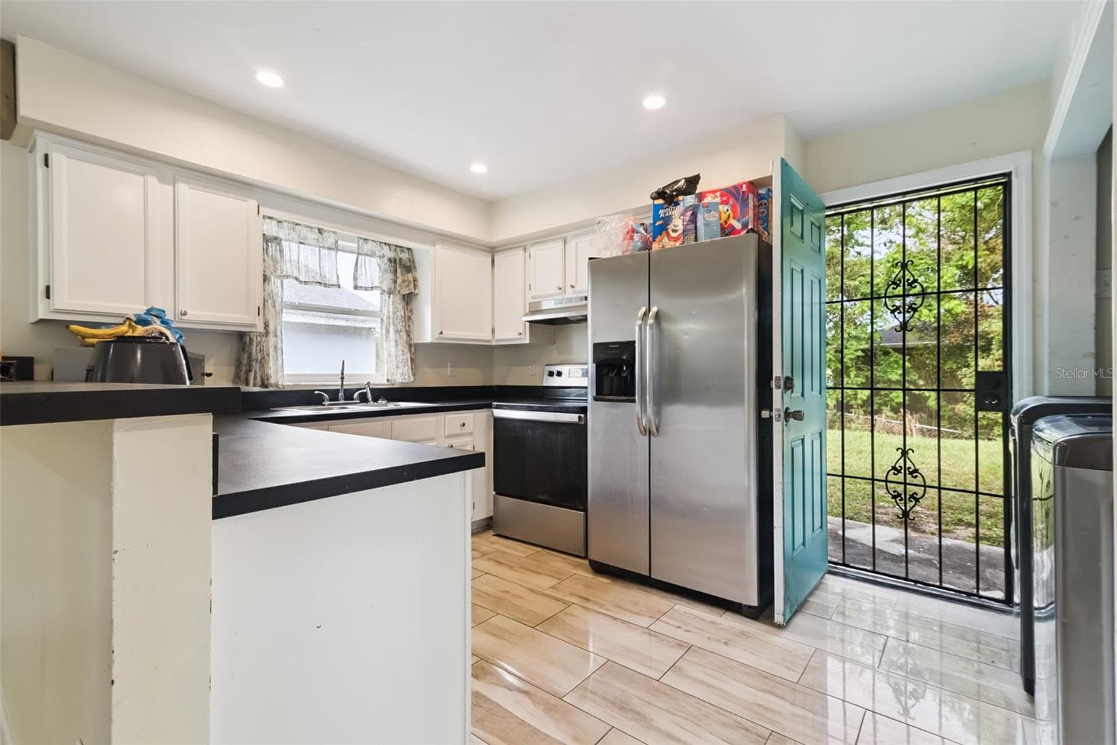 Single Family Residence at 2260 DOLARWAY ST, SANFORD, photo 12 of 20