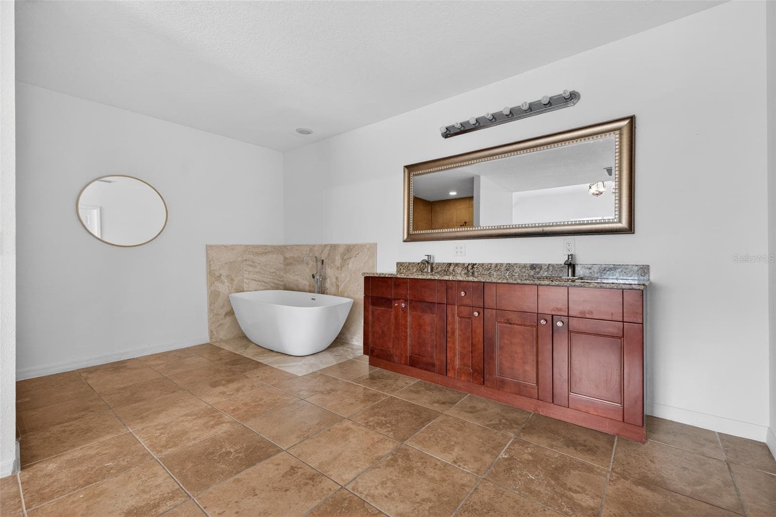 Office at 105 W COLUMBUS DR, TAMPA, photo 22 of 28