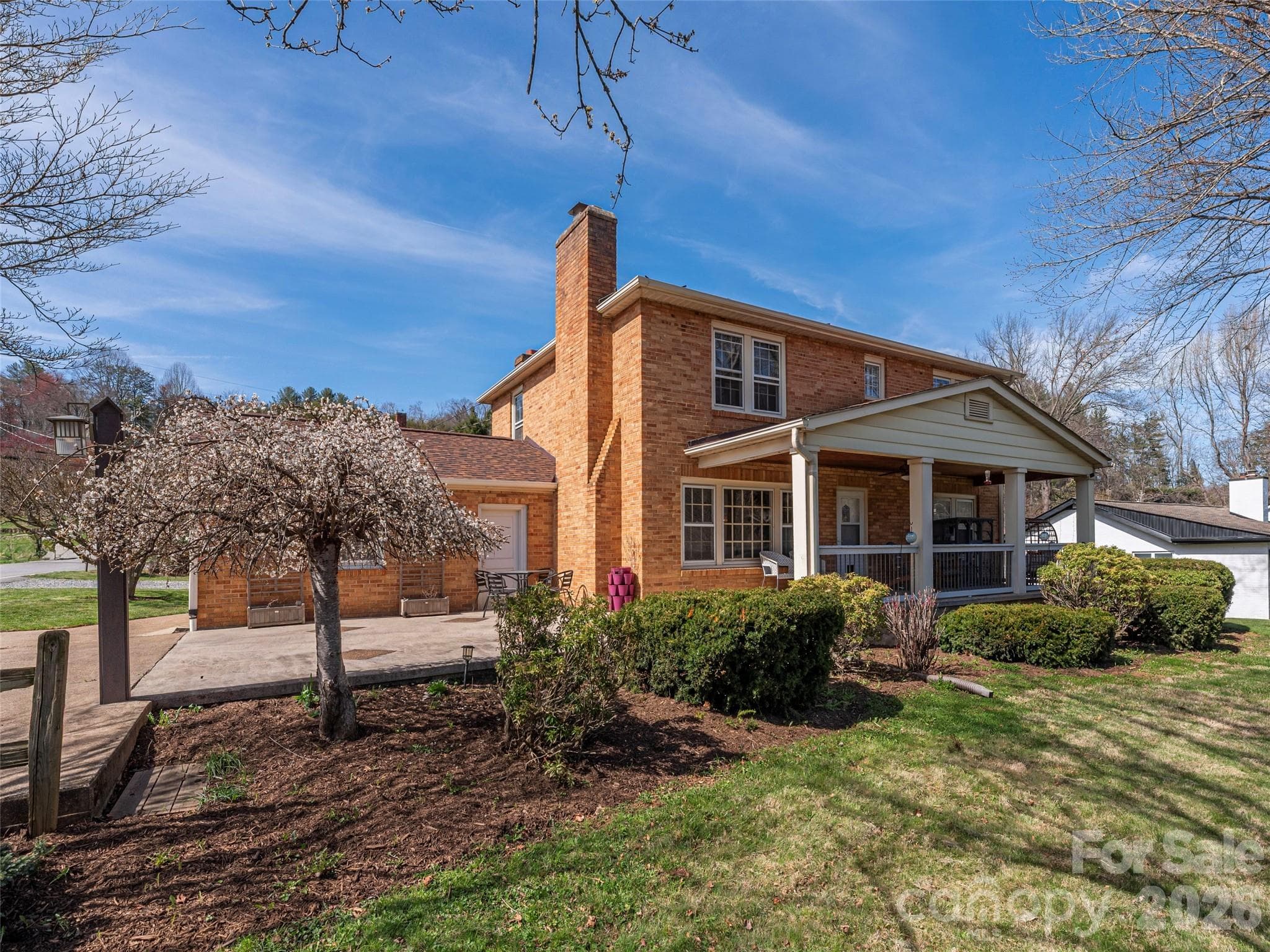 Single Family Residence at Waynesville, photo 3 of 42