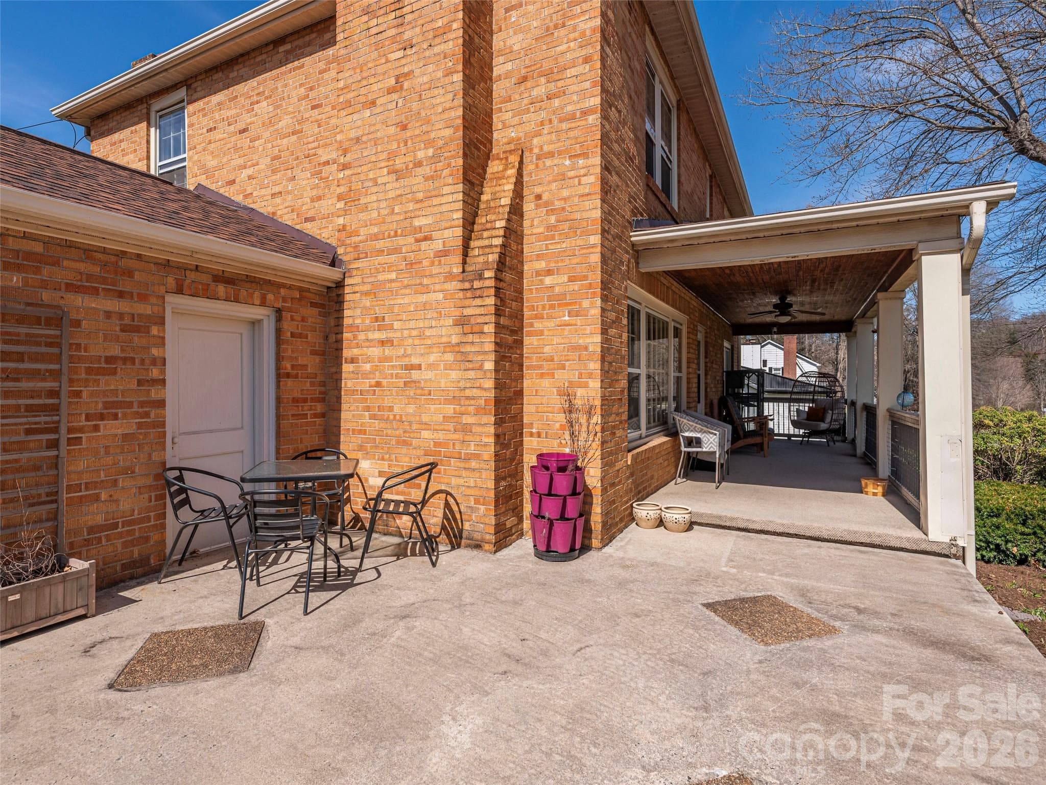 Single Family Residence at Waynesville, photo 4 of 42