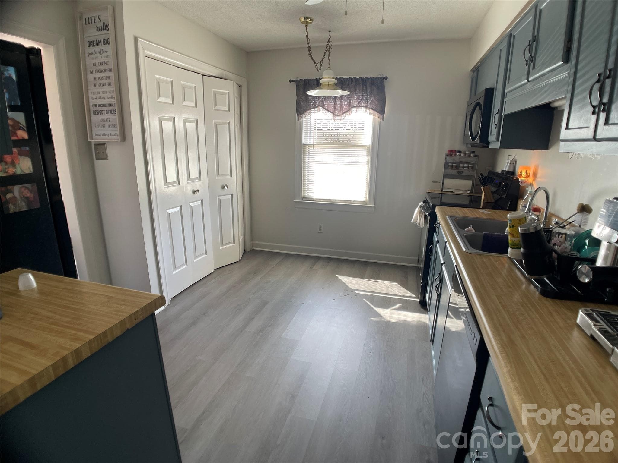 Kitchen - 2705 N Center Street, Hickory