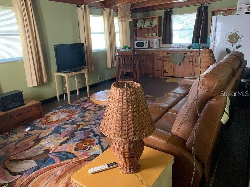 Upstairs finished living space - 750 CHARLIE TAYLOR RD, PLANT CITY