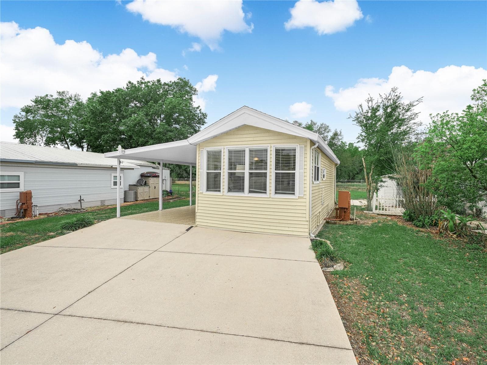 6 SILVERSIDES ST