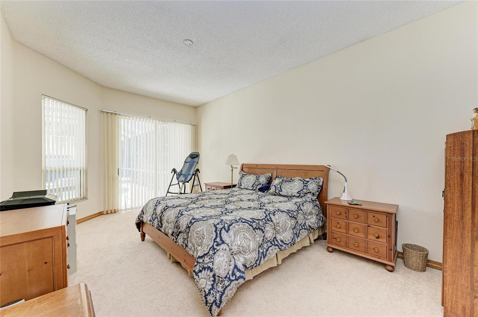 Main bedroom w/california king bed & still plenty of room for inversion table - 7604 52ND TER E, BRADENTON