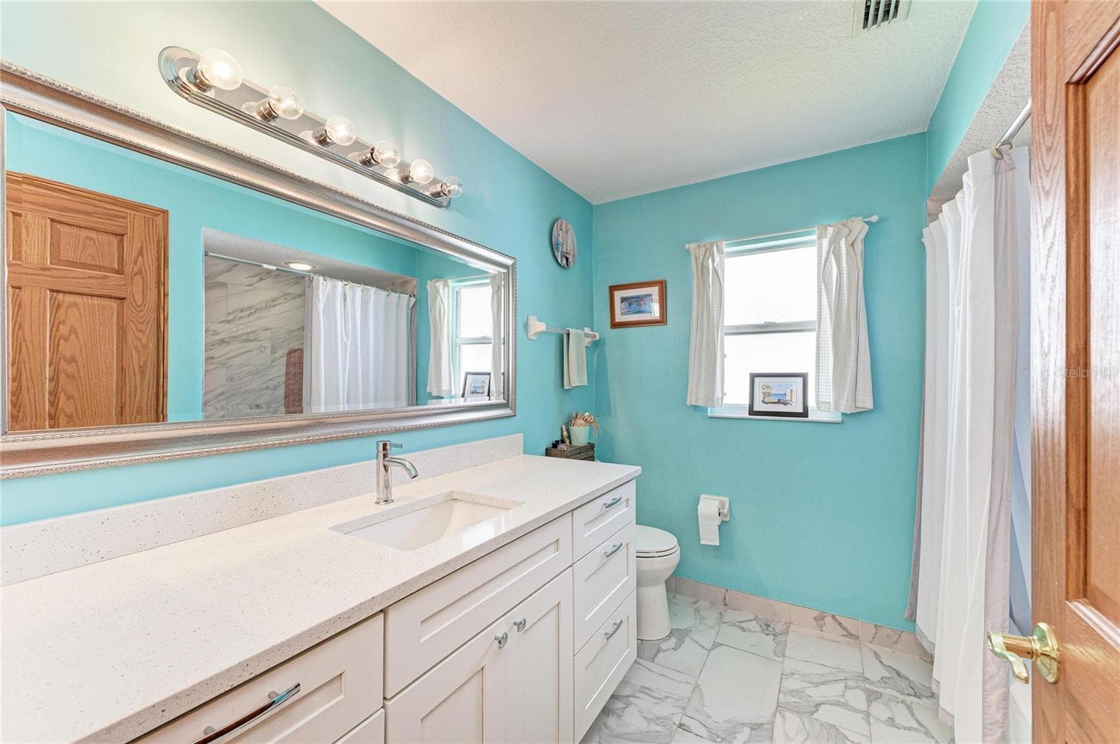 Guest bathroom updated 2021 - 7604 52ND TER E, BRADENTON