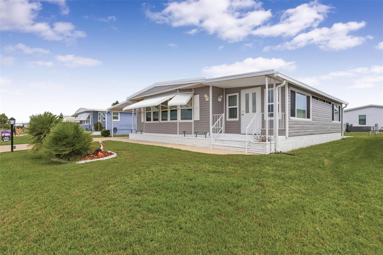 Manufactured Home at 652 LA SALA, NORTH PORT, photo 3 of 77