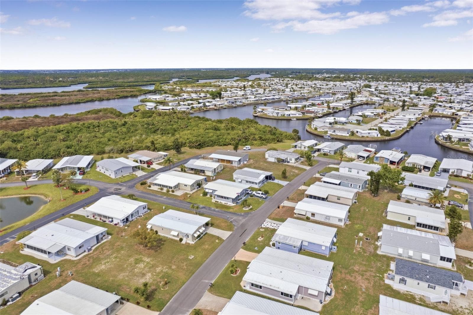 Manufactured Home at 652 LA SALA, NORTH PORT, photo 31 of 77