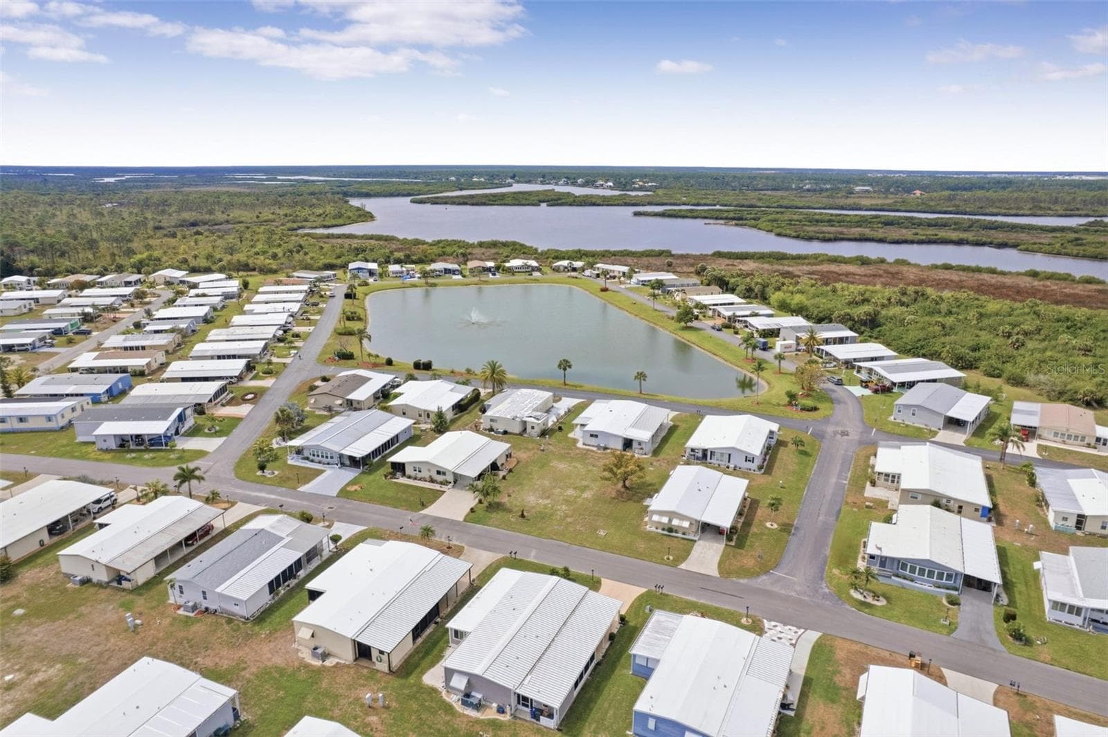 Manufactured Home at 652 LA SALA, NORTH PORT, photo 35 of 77