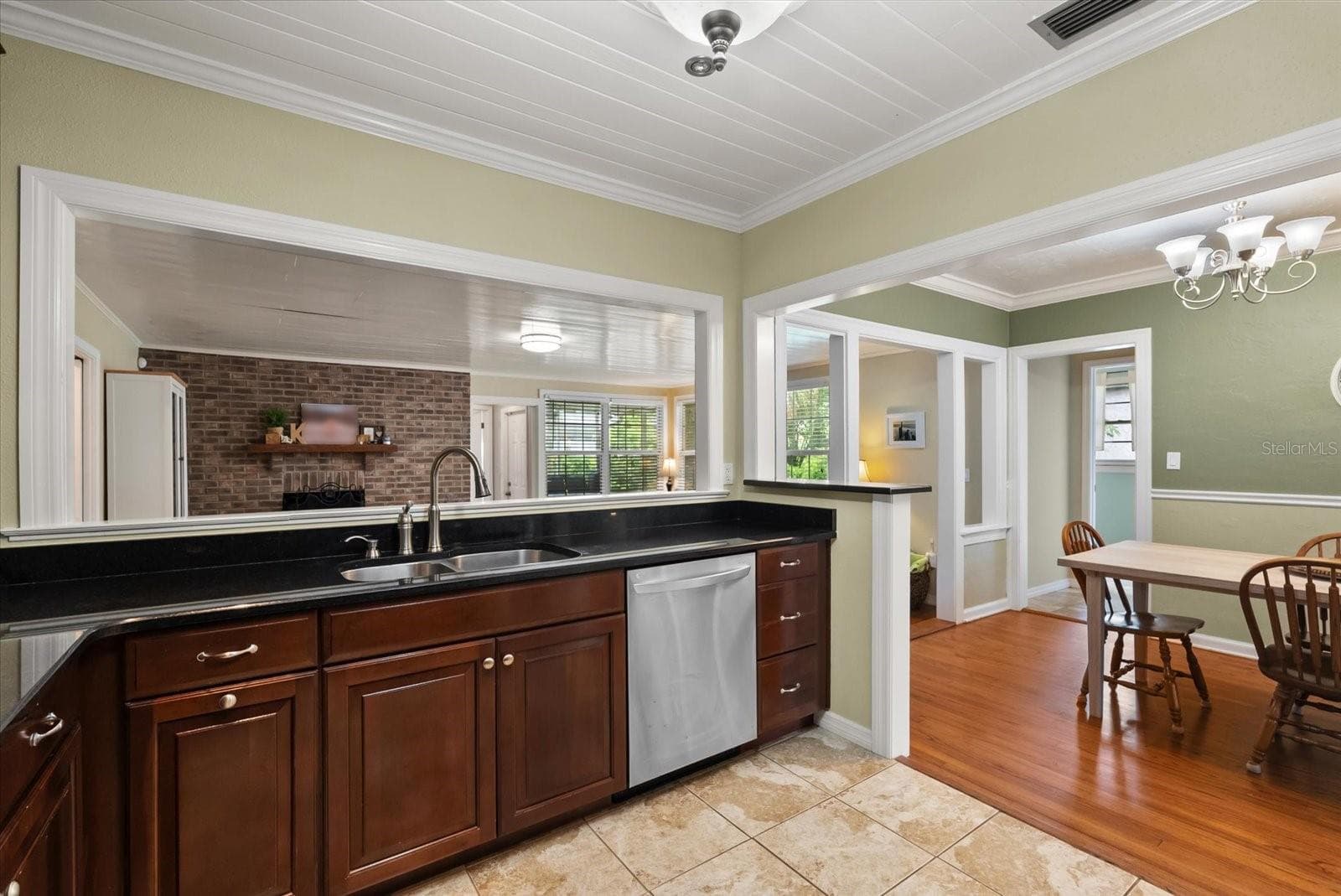 Single Family Residence at 37 E VANDERBILT ST, ORLANDO, photo 8 of 35