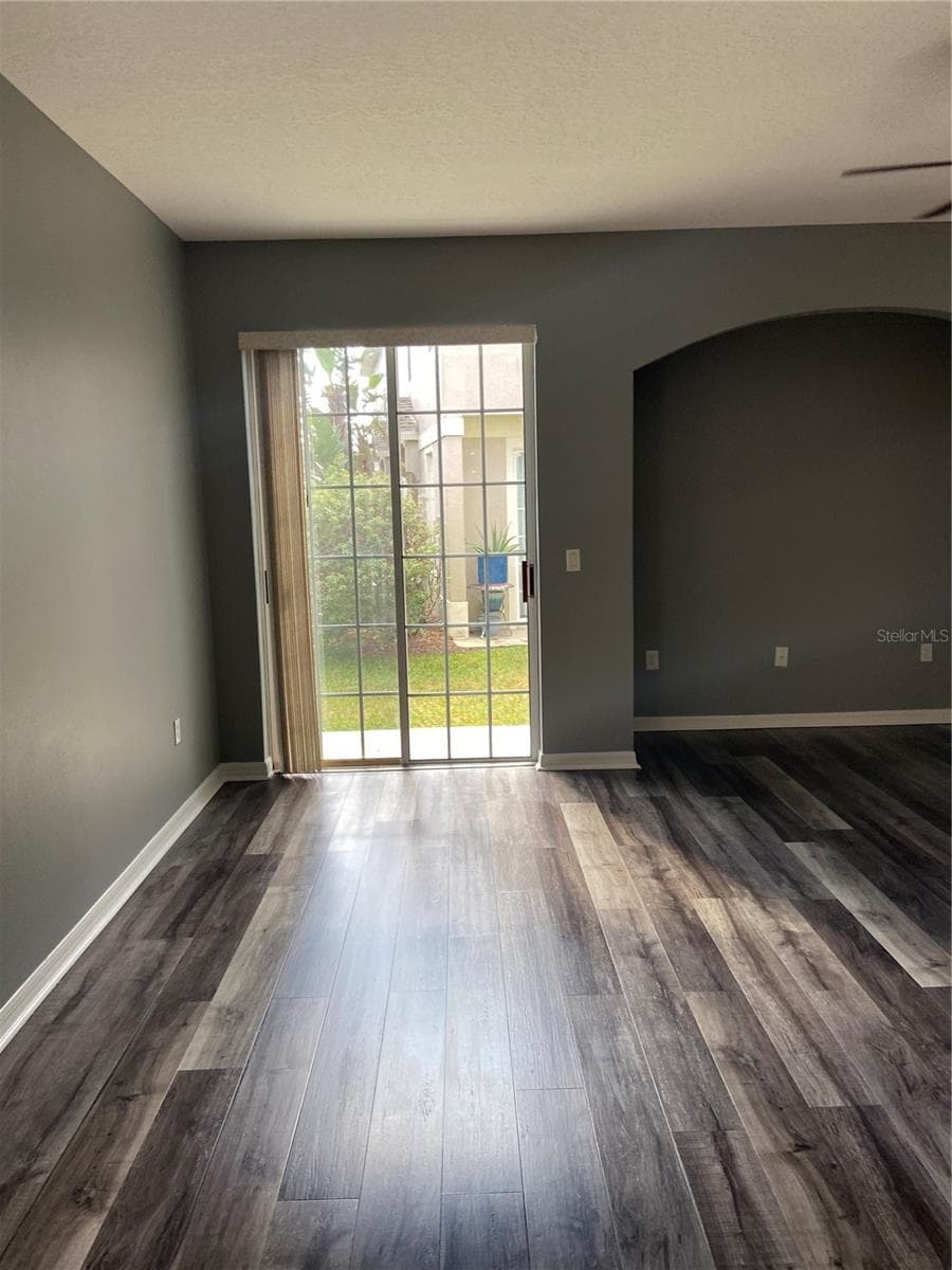 Townhouse at 27546 PLEASURE RIDE LOOP, WESLEY CHAPEL, photo 5 of 31