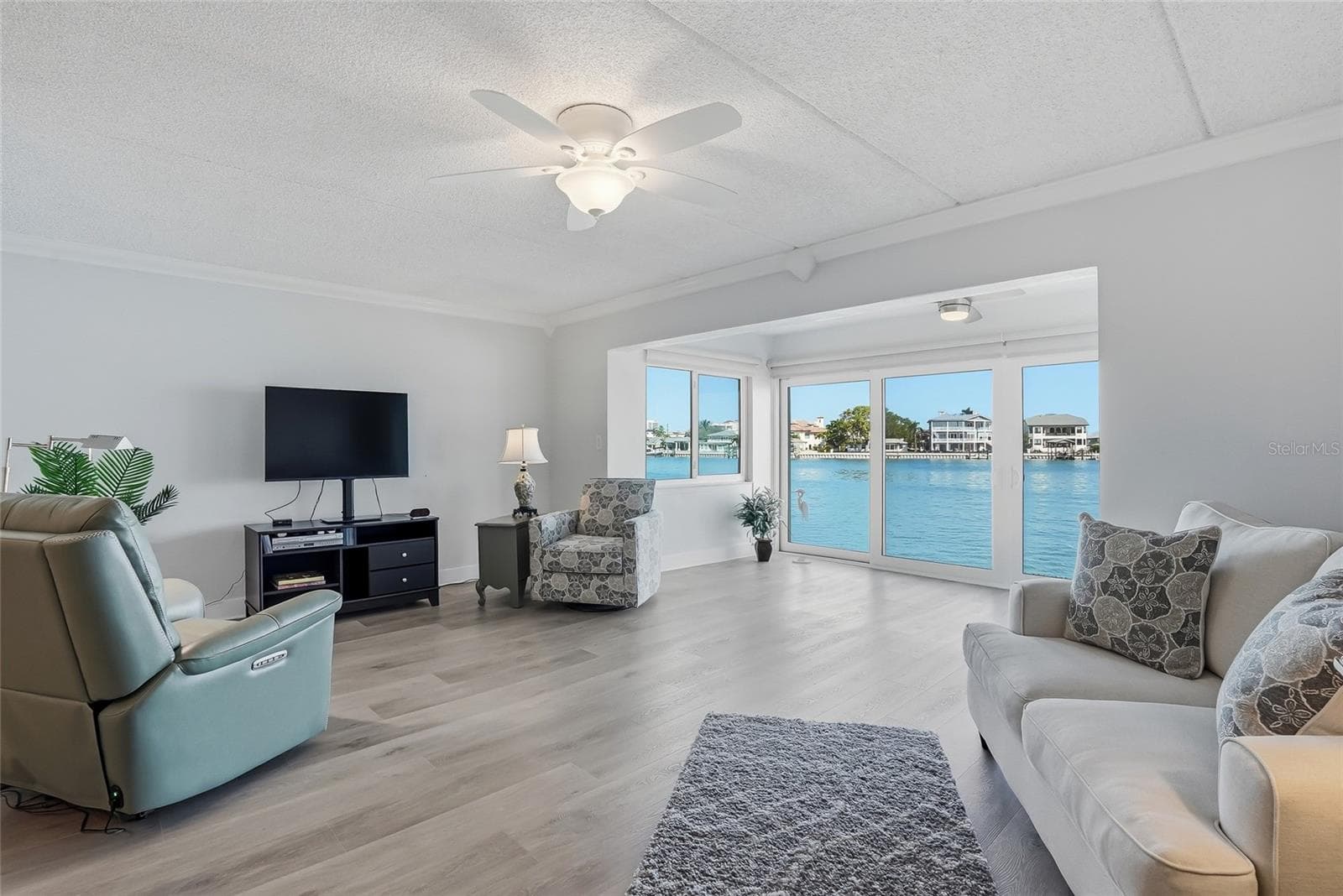 Living roomLiving room - 868 BAYWAY BLVD #101, CLEARWATER BEACH