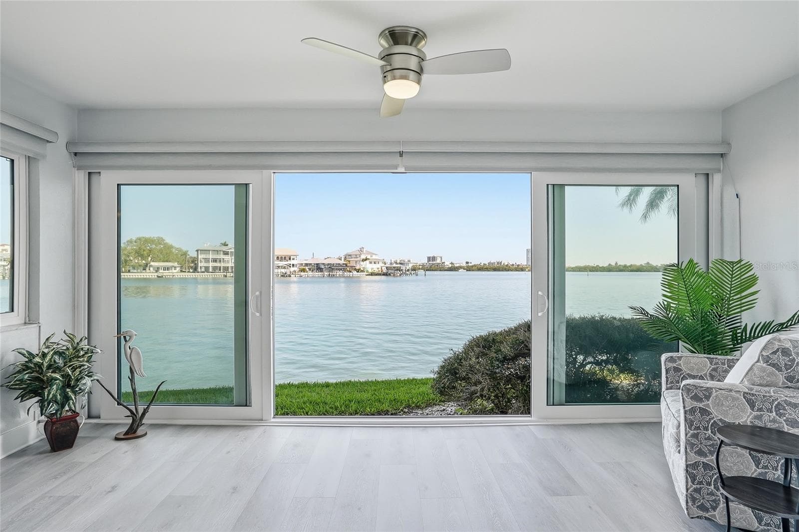 Living room view of the water - 868 BAYWAY BLVD #101, CLEARWATER BEACH