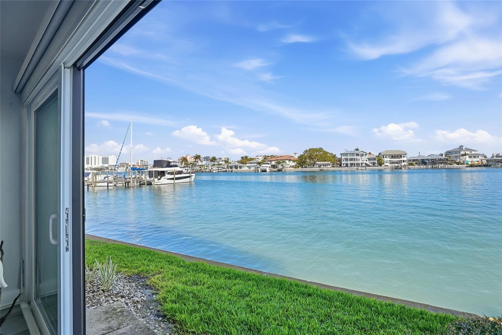 868 BAYWAY BLVD #101