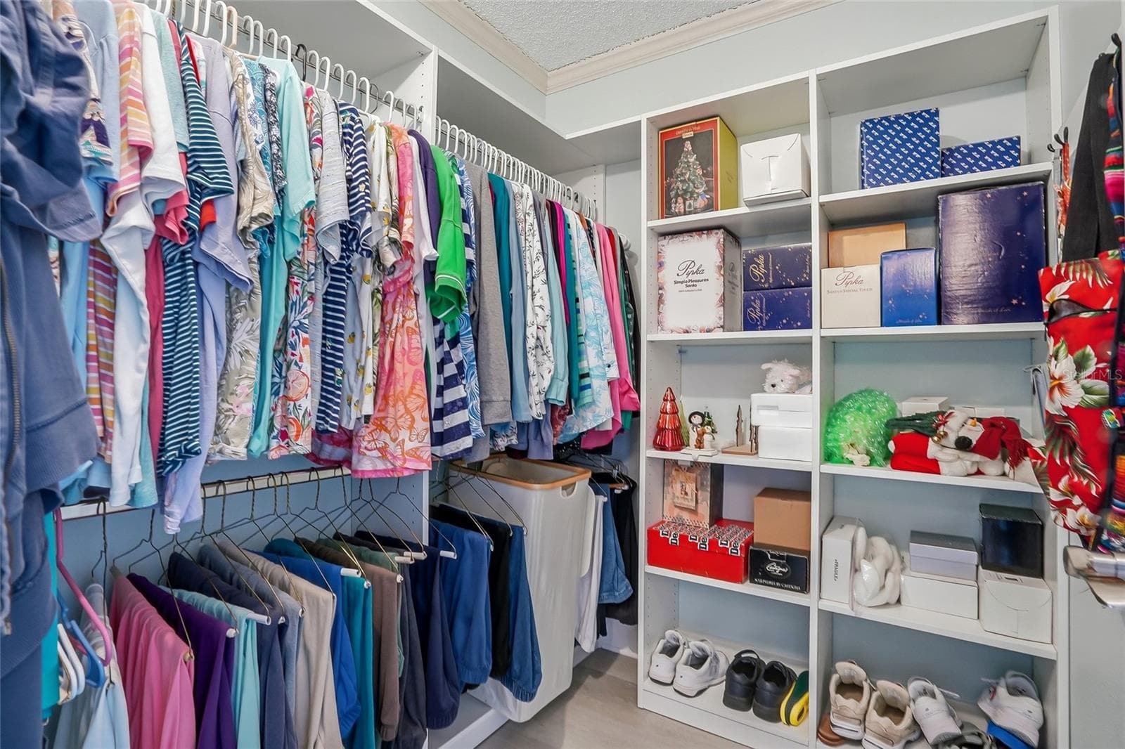 Primary walk in closet - 868 BAYWAY BLVD #101, CLEARWATER BEACH