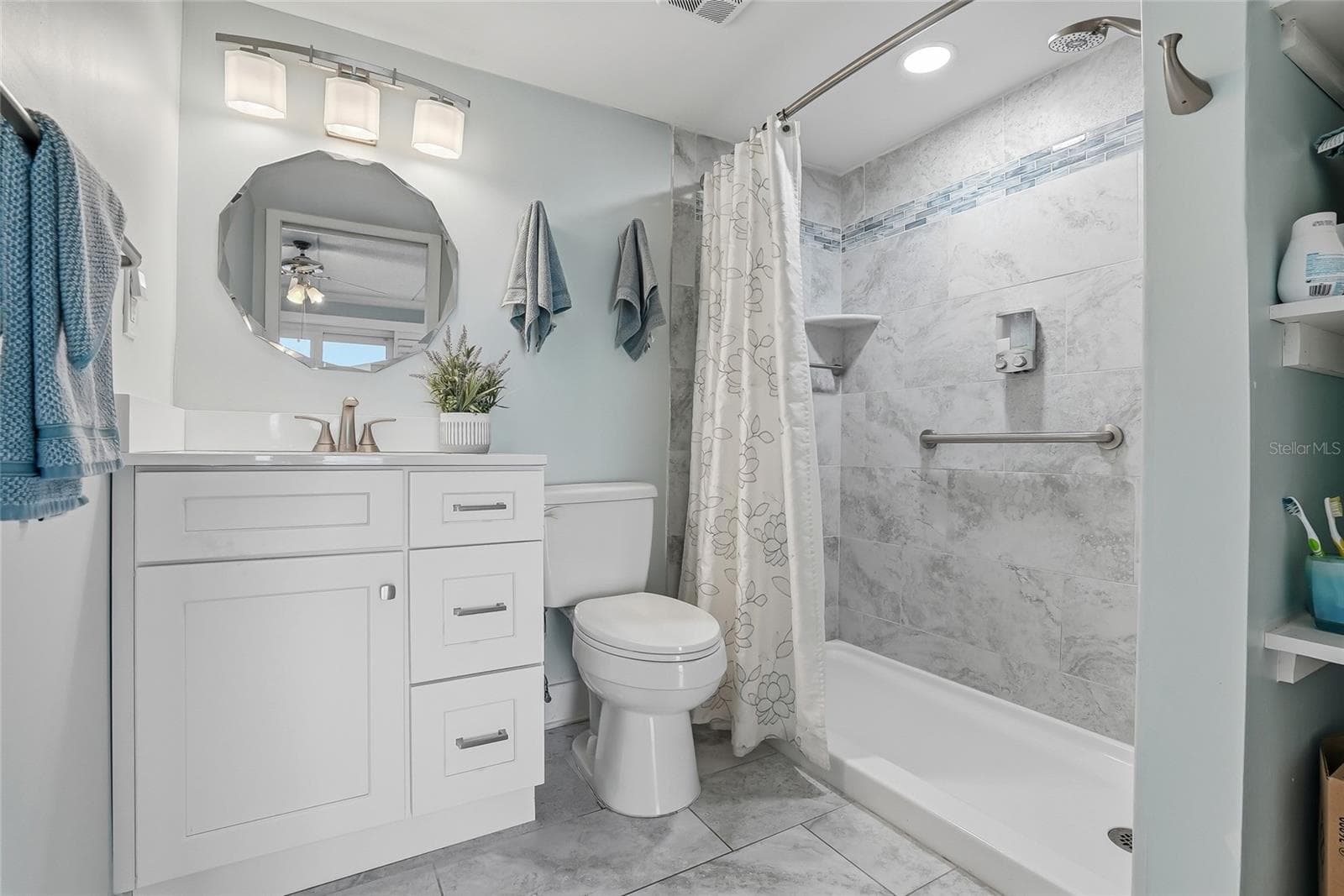Primary bathroom - 868 BAYWAY BLVD #101, CLEARWATER BEACH