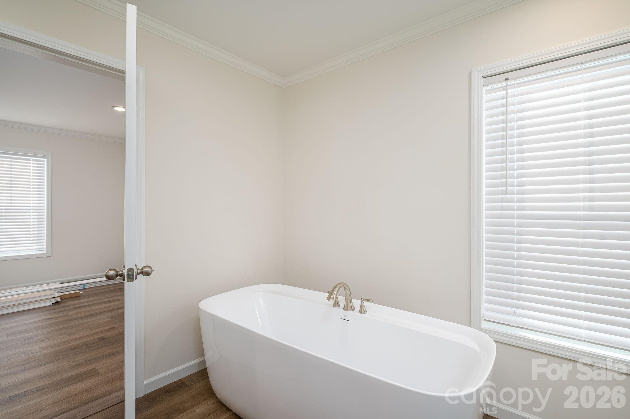Primary Bathroom - 808 W Eagleview Lane, Lawndale