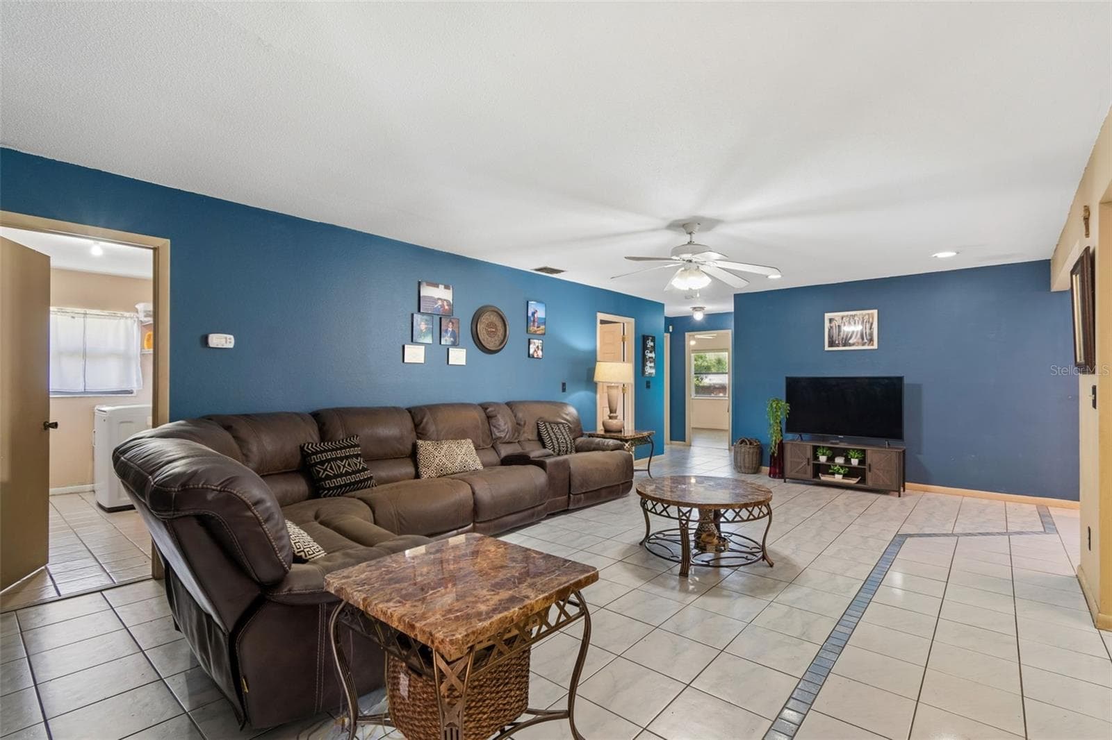 Single Family Residence at 1039 NORTHRIDGE DR, PALM HARBOR, photo 19 of 64