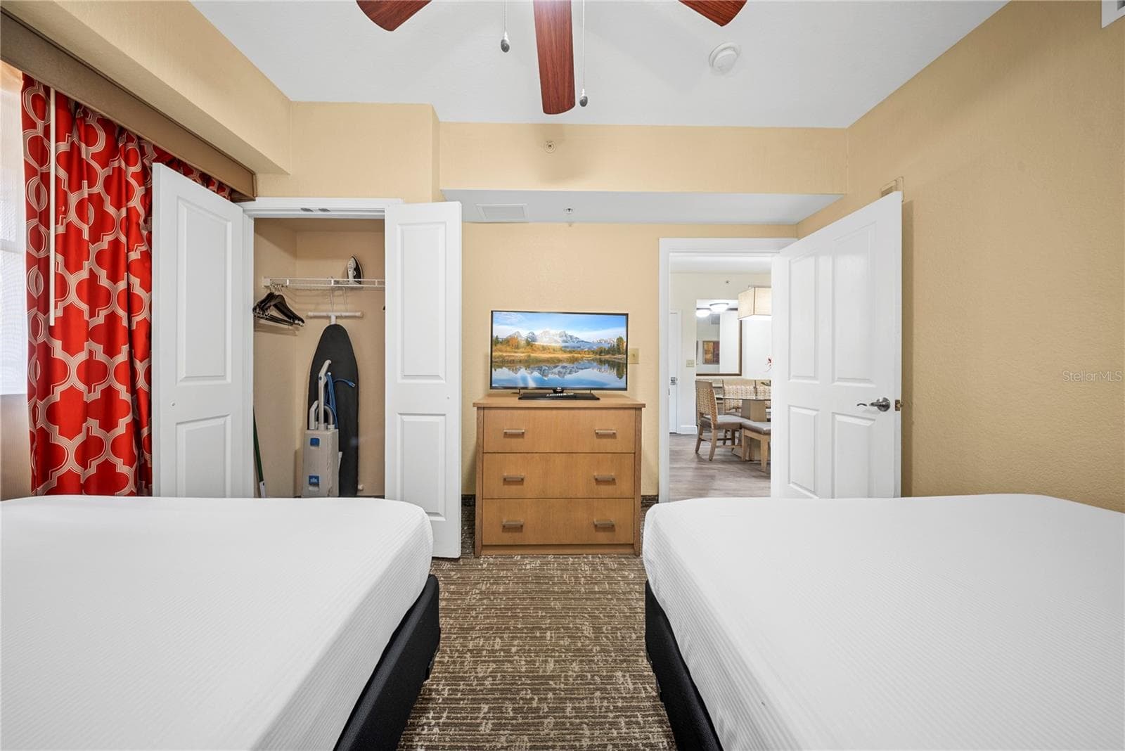 Condo - Hotel at 12527 FLORIDAYS RESORT DR #402E, ORLANDO, photo 14 of 39