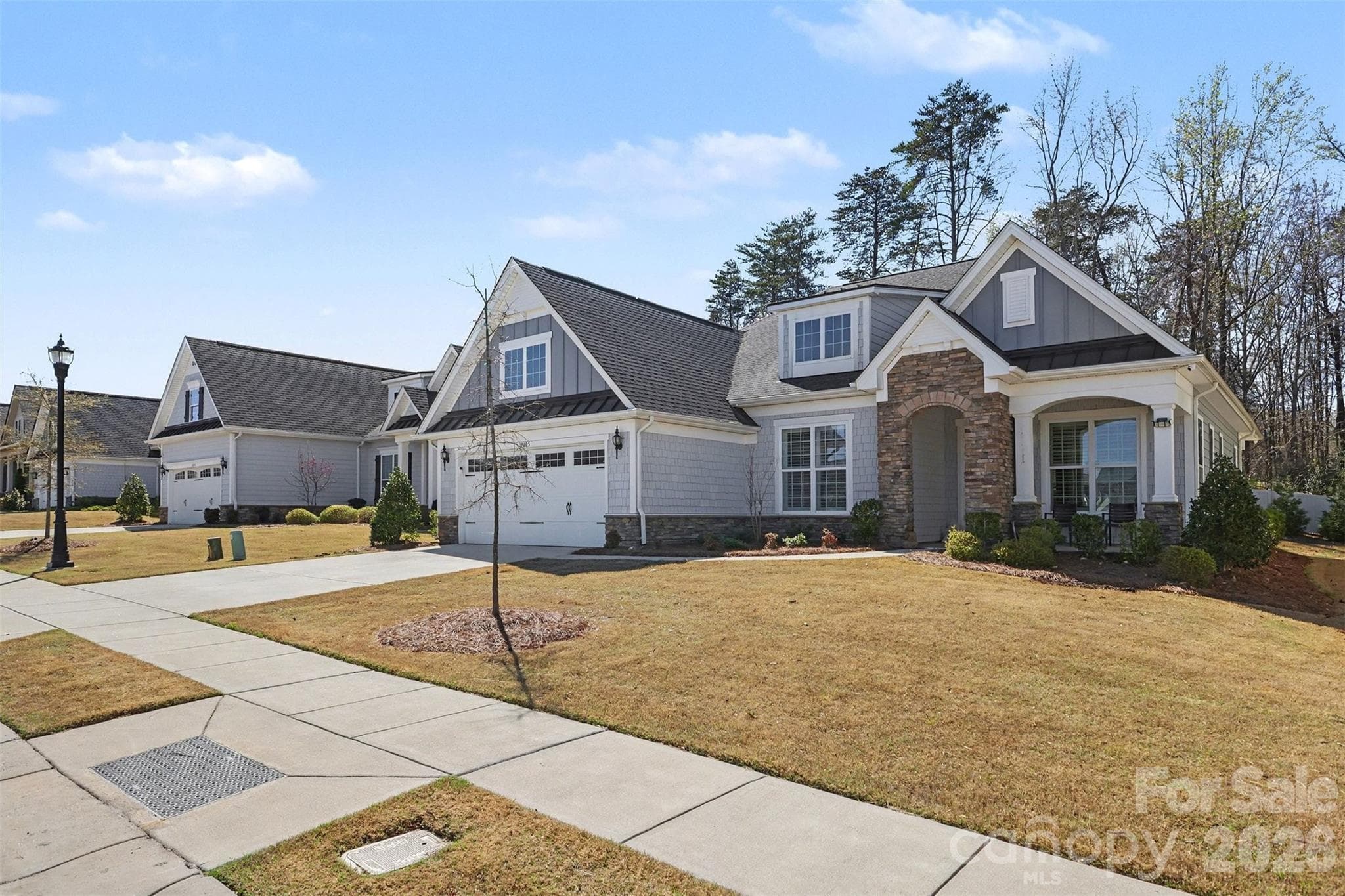 Single Family Residence at 14605 Crosswater Lane, Charlotte, photo 2 of 31