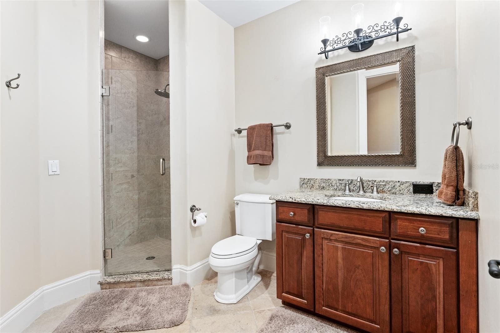 Full Guest Bathroom #4 - 7341 BELLA FORESTA PL, SANFORD