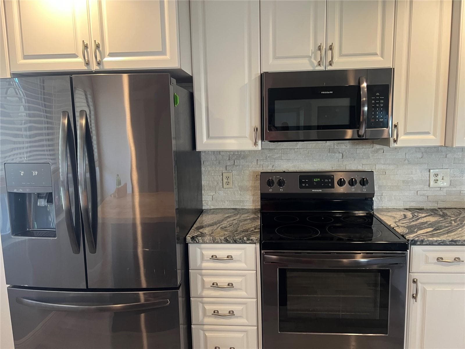 Condominium at 8211 BRENT ST #828, PORT RICHEY, photo 7 of 81