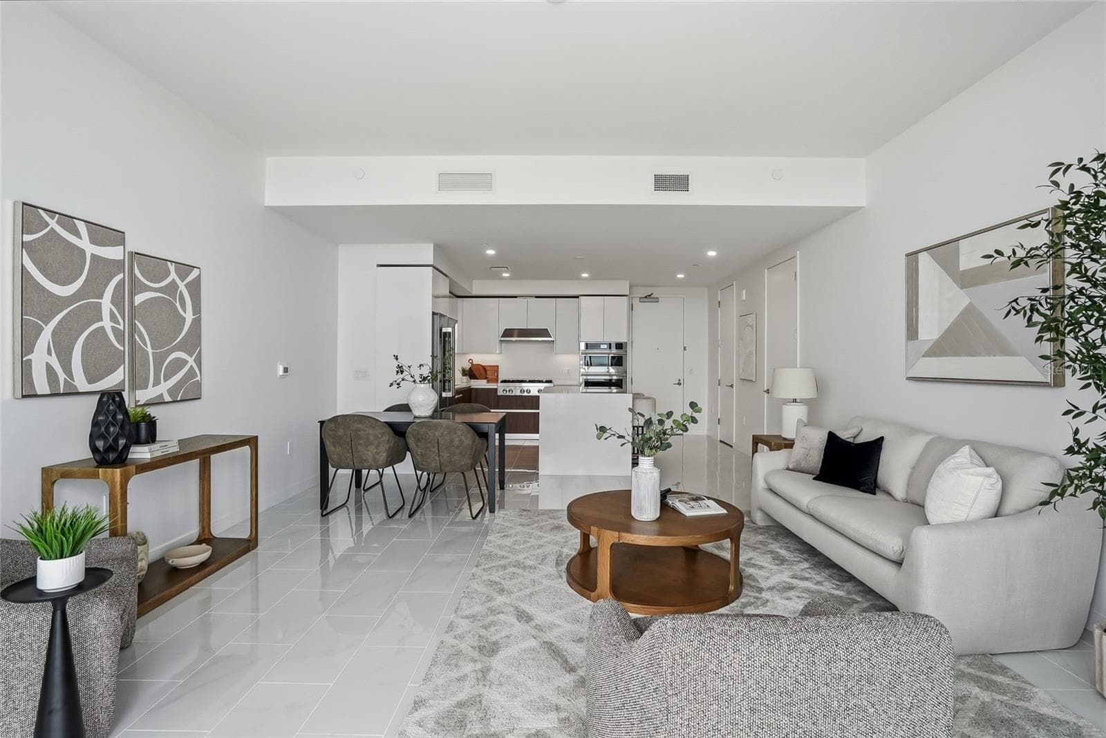Condominium at 400 CENTRAL AVE #2008, ST PETERSBURG, photo 17 of 71
