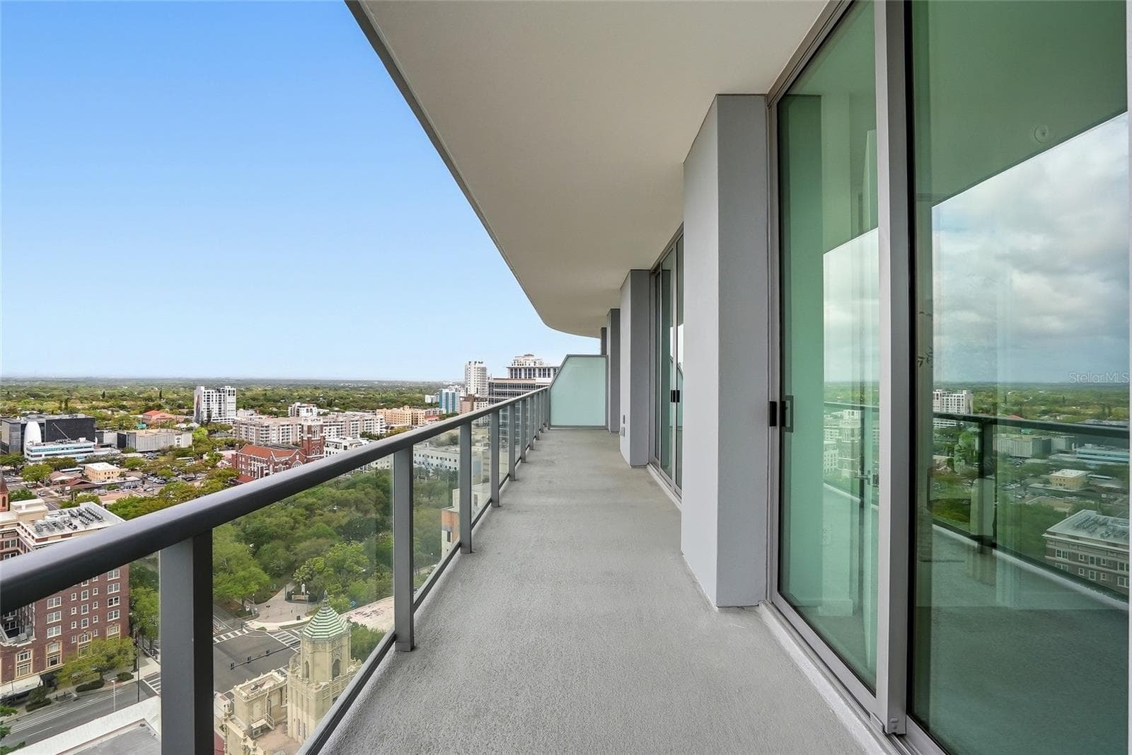 Condominium at 400 CENTRAL AVE #2008, ST PETERSBURG, photo 20 of 71