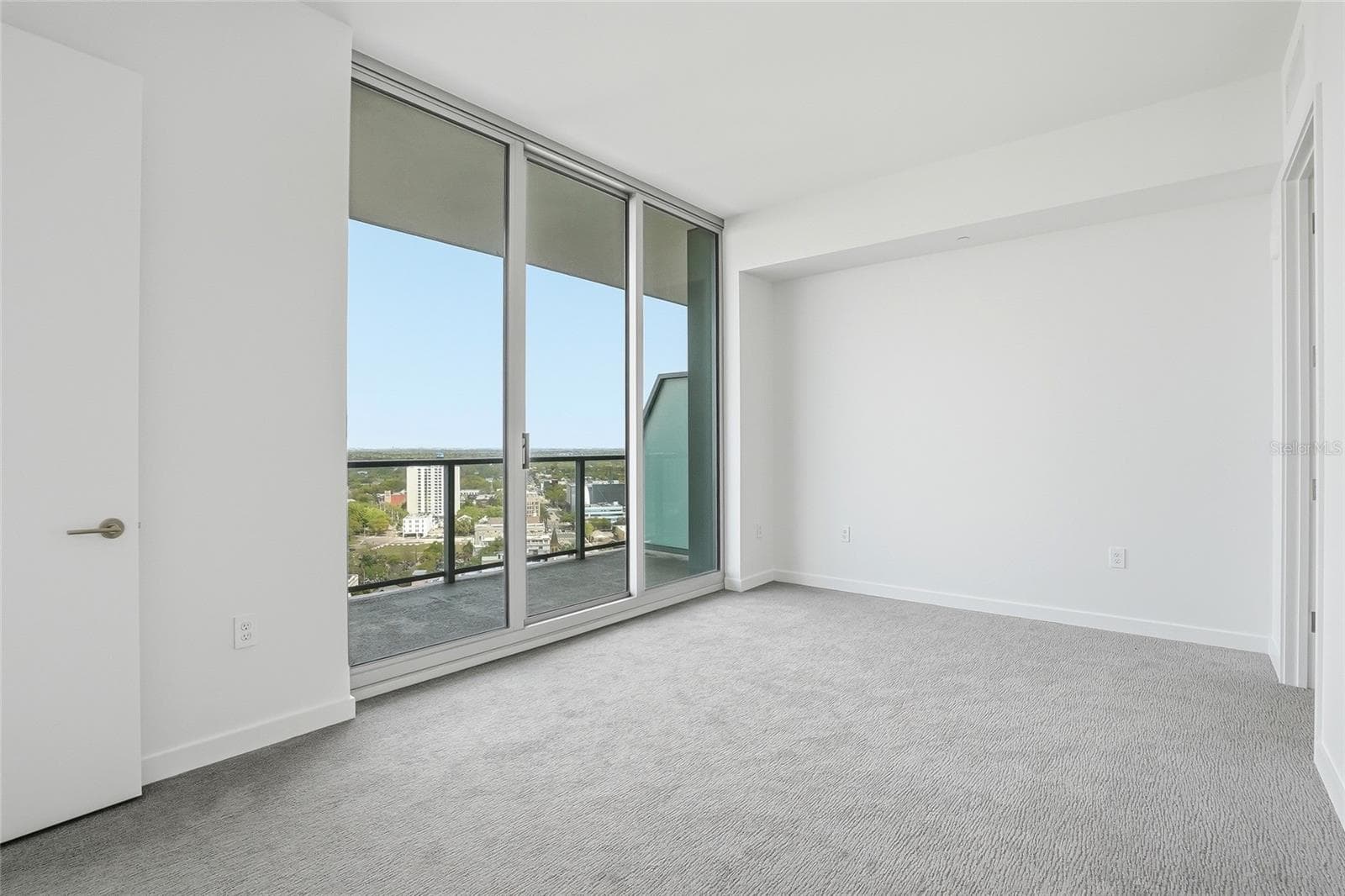 Condominium at 400 CENTRAL AVE #2008, ST PETERSBURG, photo 28 of 71