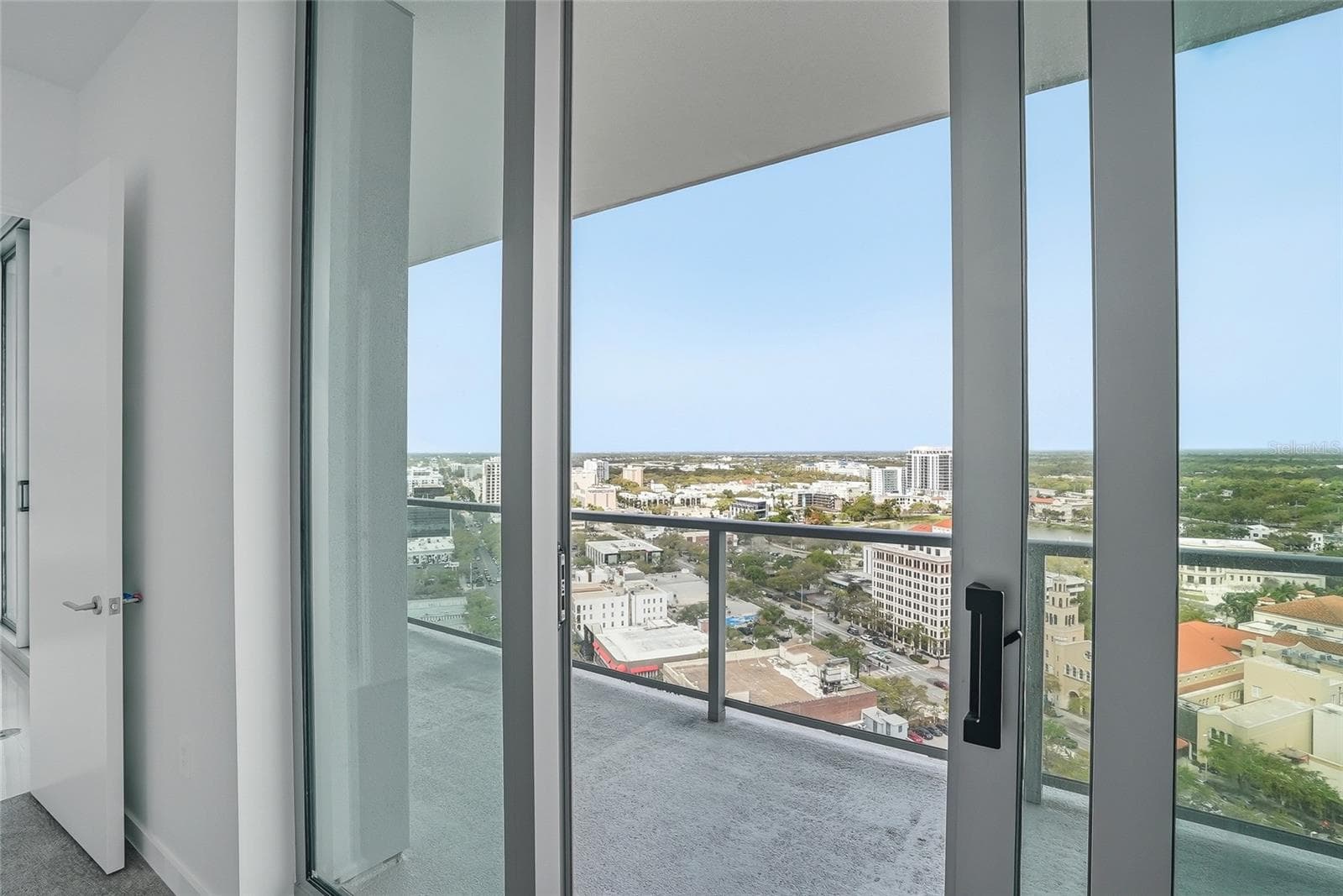 Condominium at 400 CENTRAL AVE #2008, ST PETERSBURG, photo 29 of 71