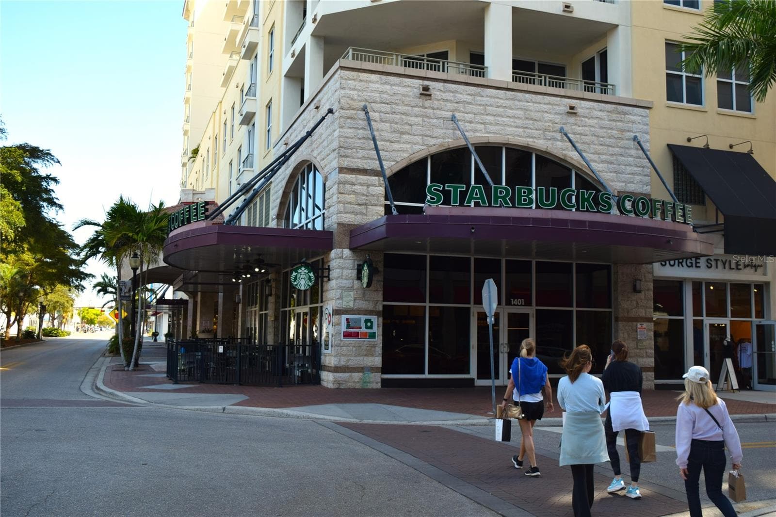Within a block walk - 50 CENTRAL AVE #15A, SARASOTA